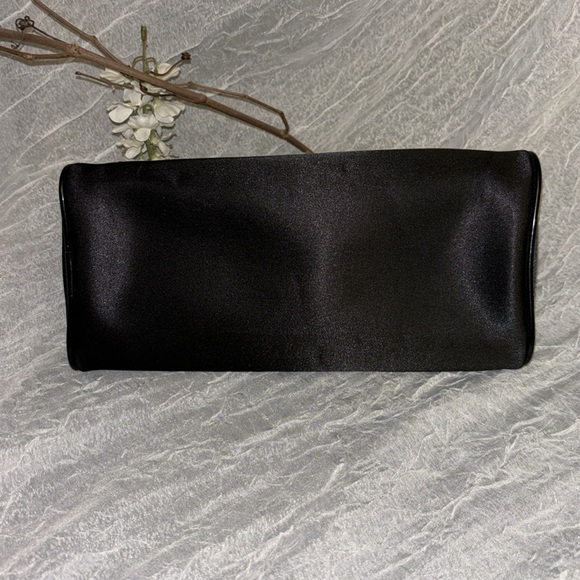 Dior beauty, authentic satin stud cosmetics/travel bag/pouch - Picture 5 of 7